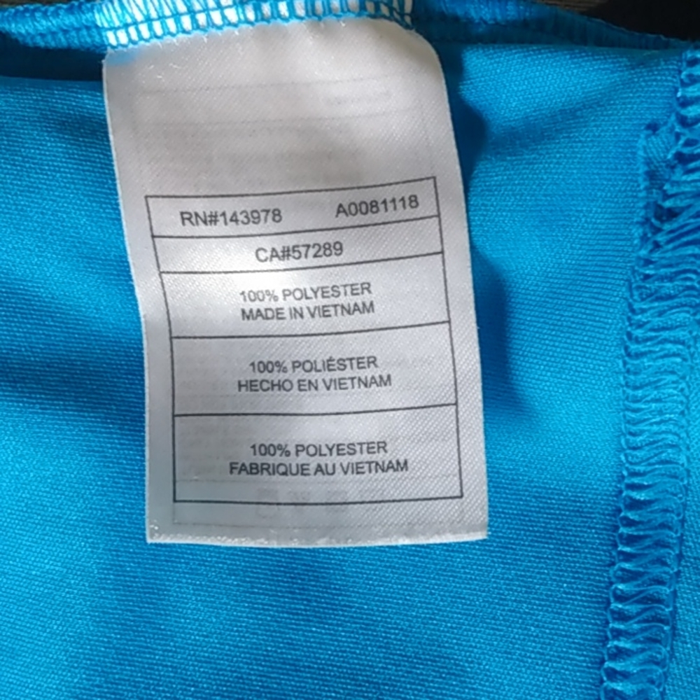 Puma athletic t-shirt and shorts 4t - Picture 6 of 7